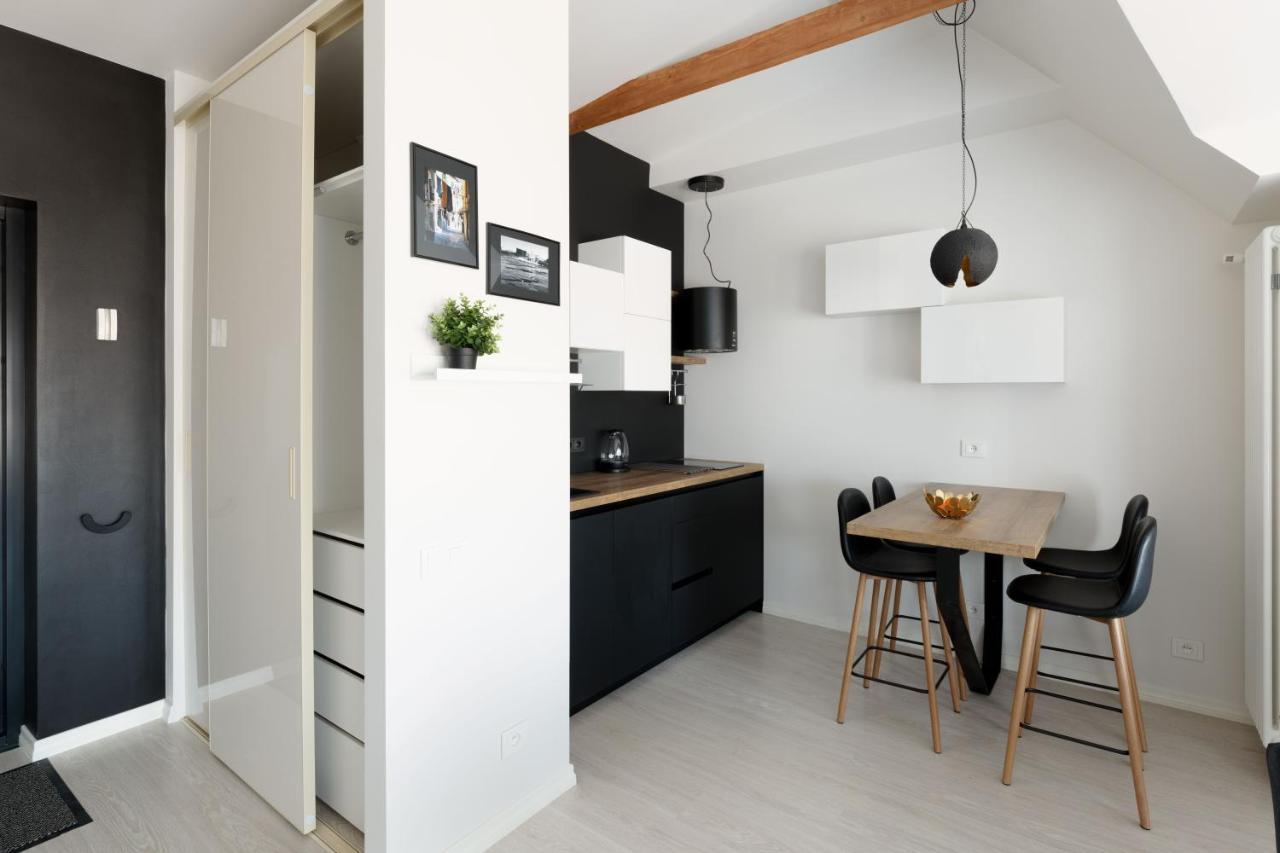 Bright Attic Flat In The Centre Appartement Riga Buitenkant foto